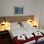 Haus Vom Guten Hirten Hotel 3*