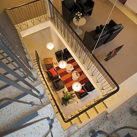 Haus Vom Guten Hirten מלון 3*