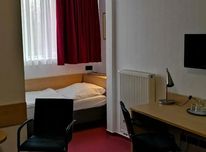 Ξενοδοχείο Haus Vom Guten Hirten 3*